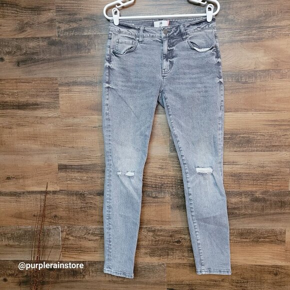 Cabi Jeans Size 6 High Rise Skinny Vapor Wash 3939 Gray Stretch Denim - Picture 1 of 9